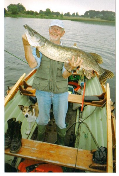 19 lb  pike 2005.jpg