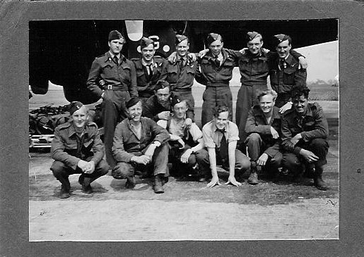 1944 complete squradiron.jpg