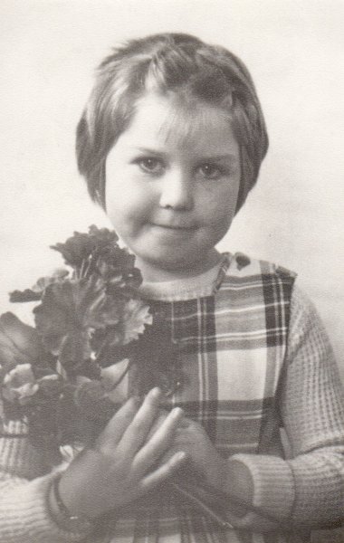296 My 1st school pic (age5).jpg
