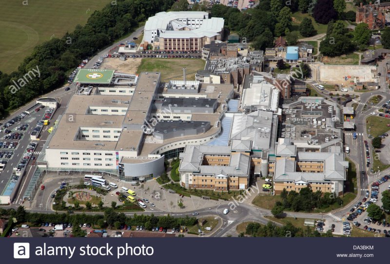 aerial-view-of-broomfield-hospital-chelmsford-essex-DA3BKM.jpg