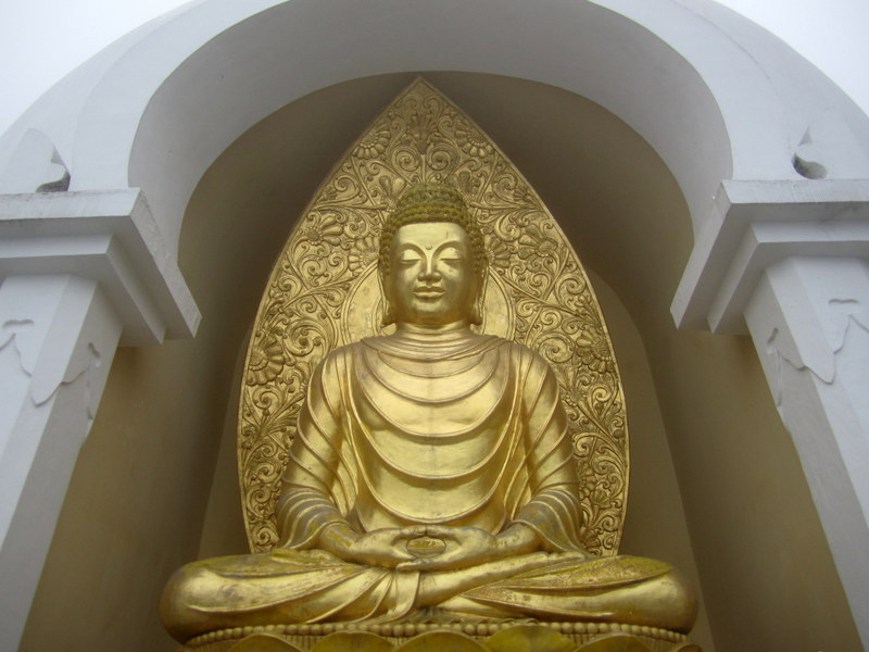 BUDDHIST  TEMPLE  AND  PEACE  PAGODA  DARJEELING 31-03-2011 09-19-54.JPG