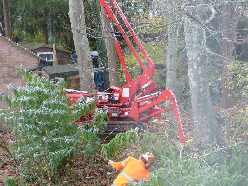 Cherry Picker base.JPG