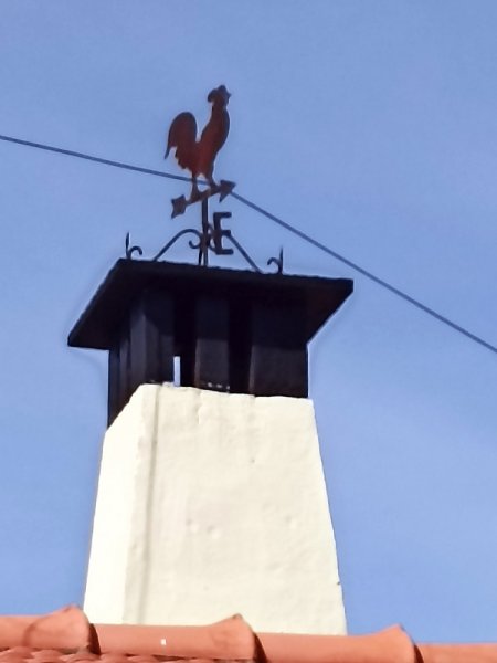 Chimney Wire 11 Oct 21.jpg