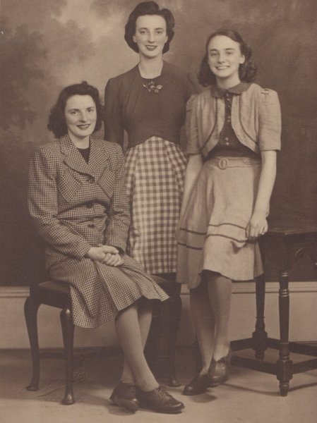 Dot on left Mum middle and Jean on right small.jpeg