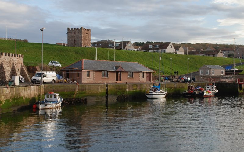 Eyemouth harbour 29-10-09.jpg