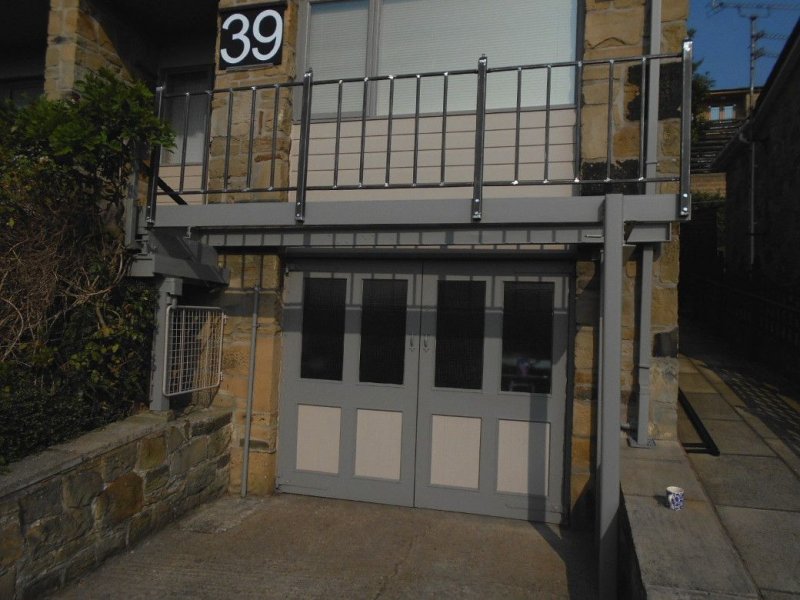 Garage doors_0001.JPG