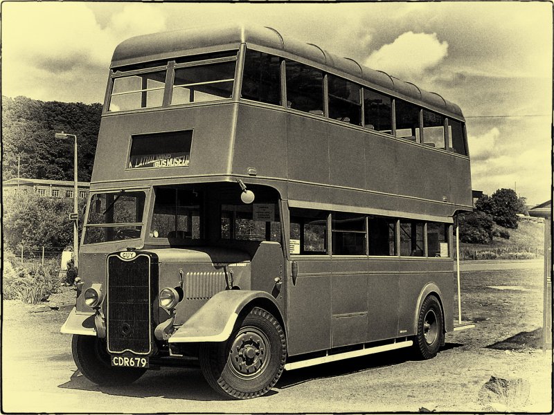 Guy Arab Mk II 25-6-06.jpg