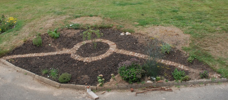 herb bed progress 061.JPG
