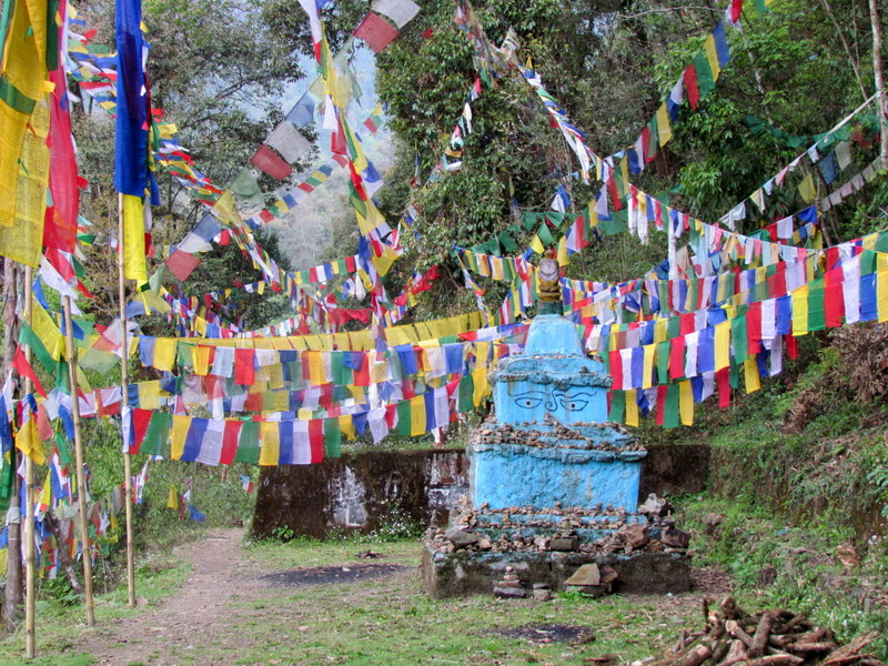 KHECHUPERI  HOLY  LAKE 14-04-2011 11-09-15.JPG