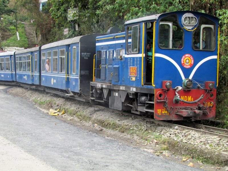 KURSEONG  TO  DARJEELING 30-03-2011 12-41-09.JPG