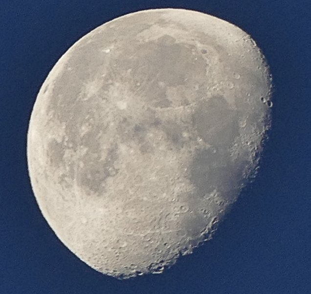 Moon111.jpg