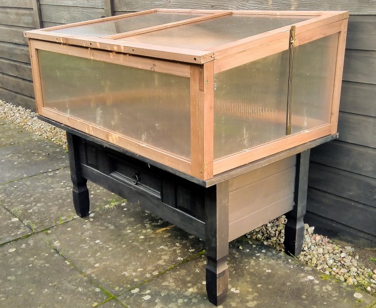My new cold frame 16-1-22.jpg