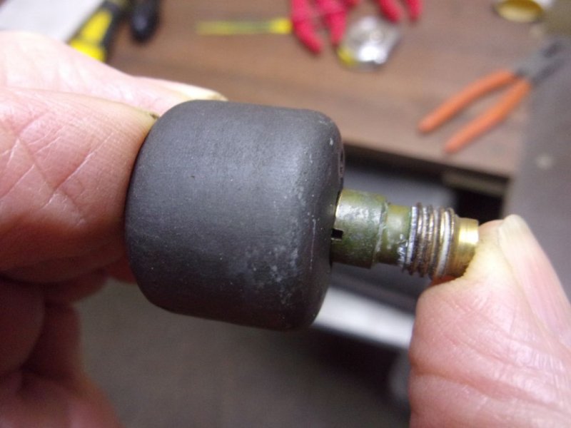 Needle valve._002.JPG