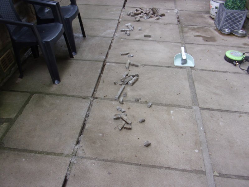 Patio repointing_0002.JPG