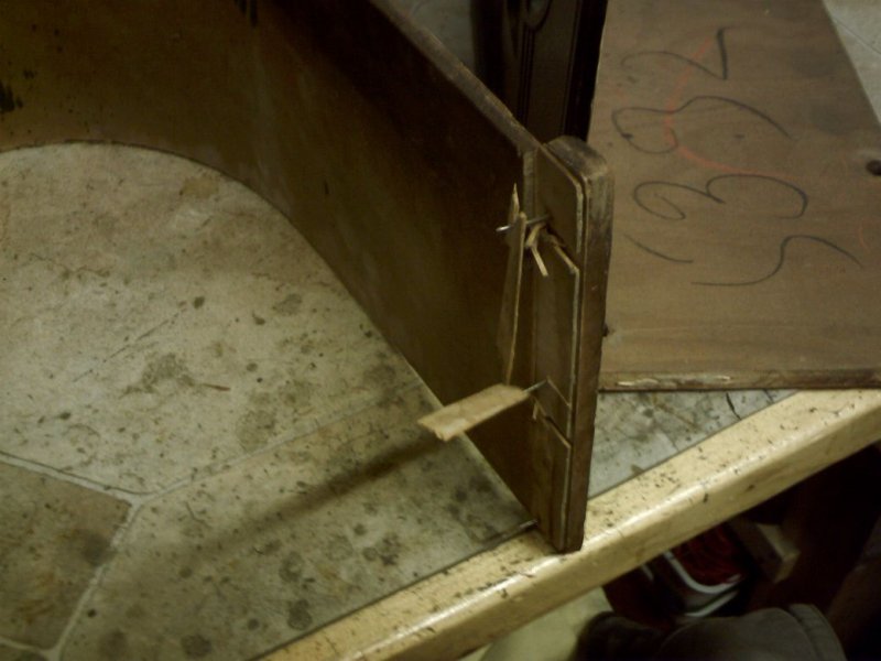 Philco 84B_001_01.JPG