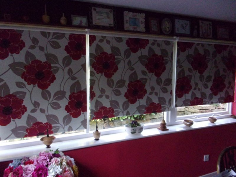 Roller blinds_0001.JPG