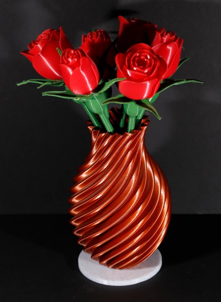 Roses in Vase 2000.jpg