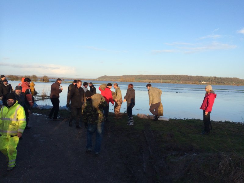 Sand bagging 066.JPG