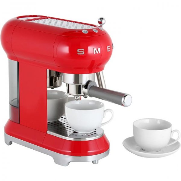 smeg_ecf01rduk_rd_01_m_p.jpg