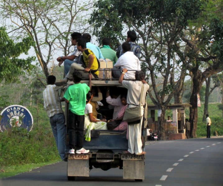 TAXI  FULLY  LOADED 16-04-2011 16-27-32.jpg
