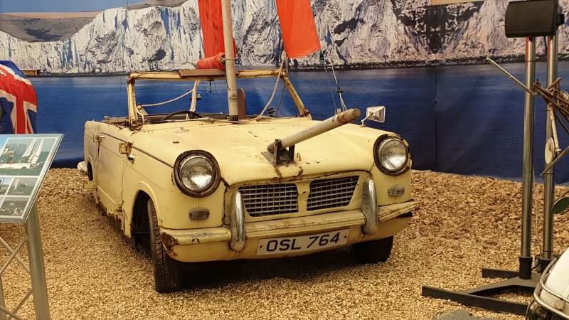 Top Gear Triumph Boat.jpg