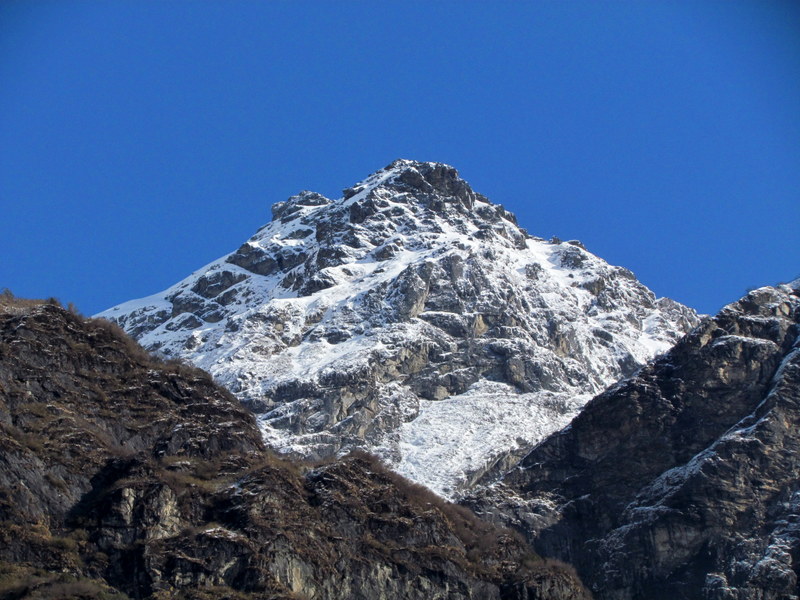 VIEWS  AROUND  LACHUNG 11-04-2011 06-58-35.JPG