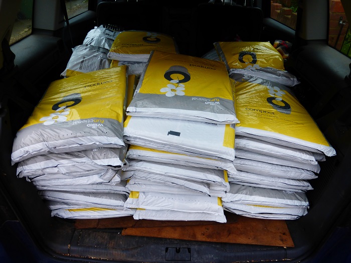wilko compost.jpg