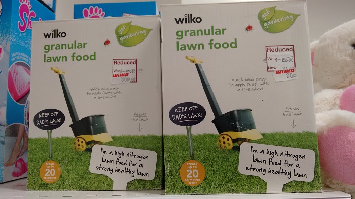 wilko lawn food.jpg