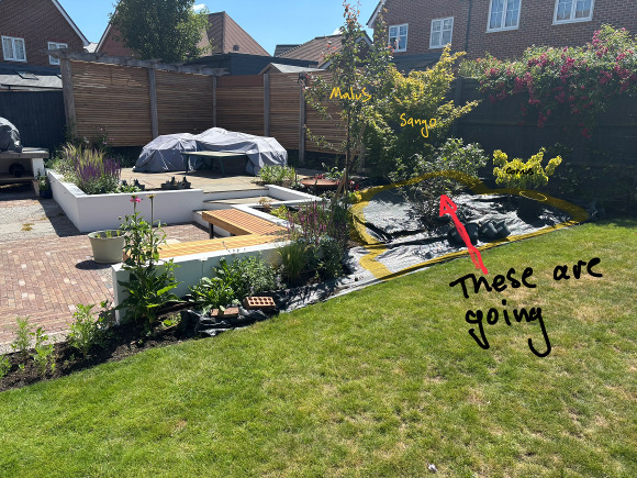 Woodland border Side small.jpg